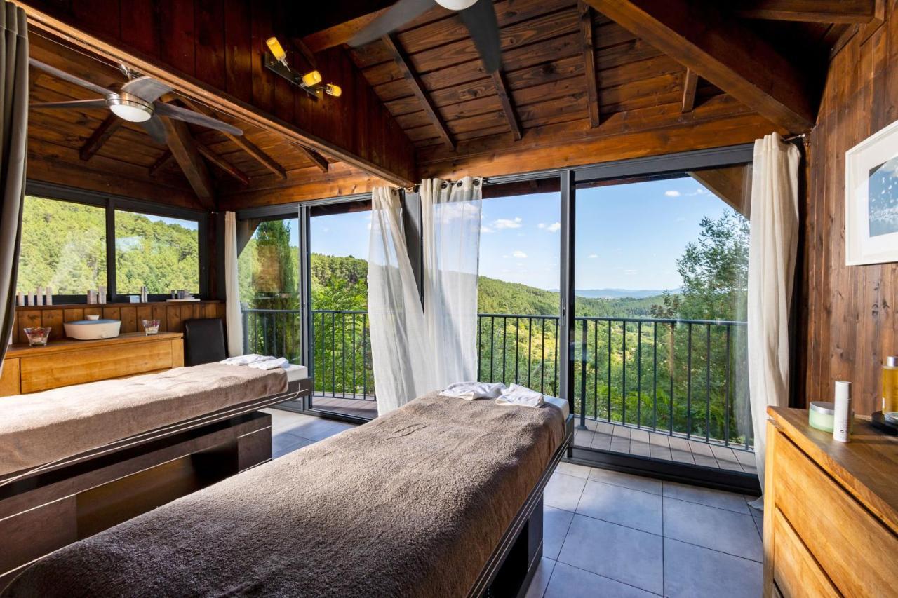 Domaine De Chalveches Hotel Spa 4* Faugeres  Exterior photo