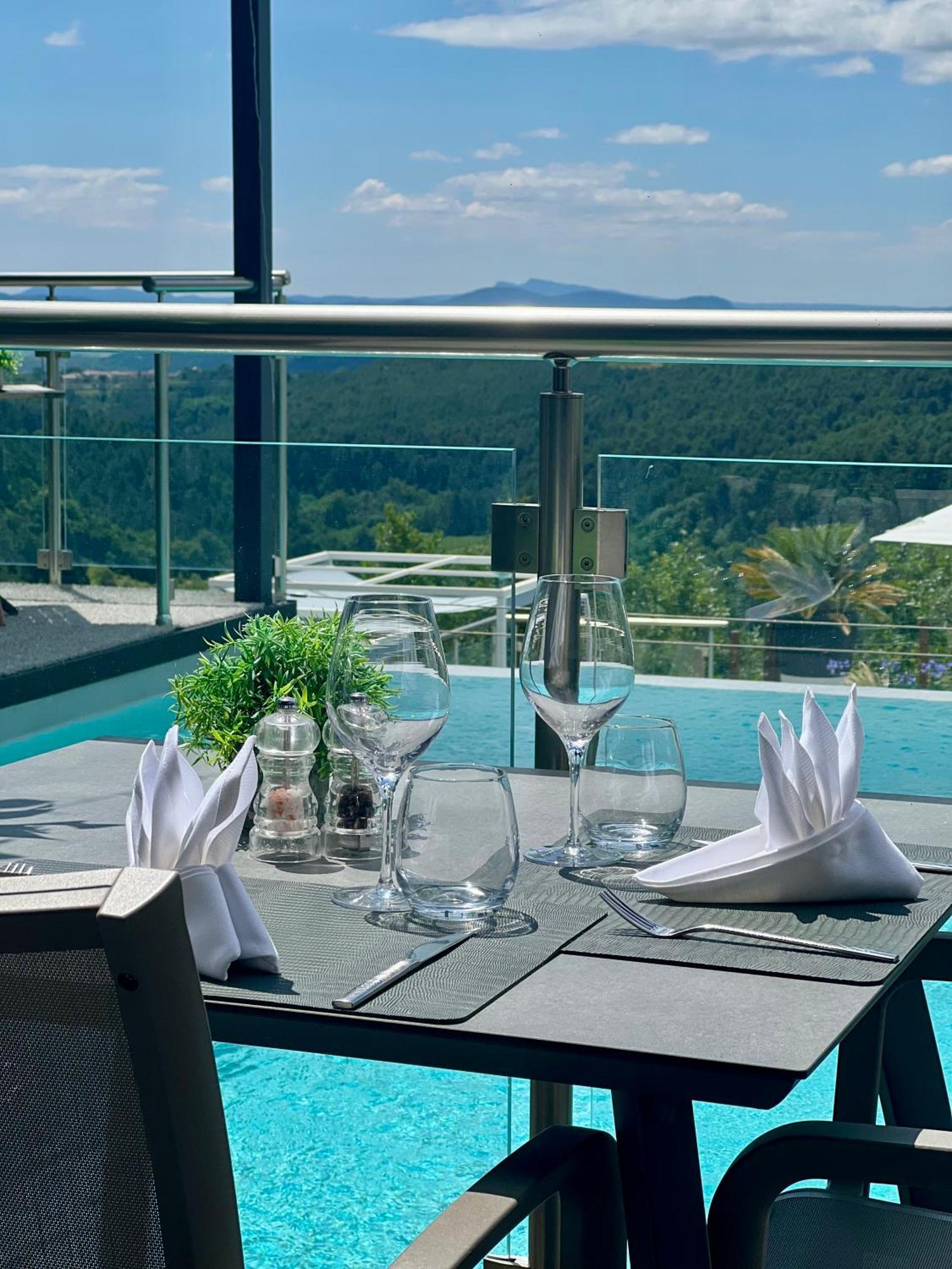 Domaine De Chalveches Hotel Spa 4* Faugeres  Exterior photo